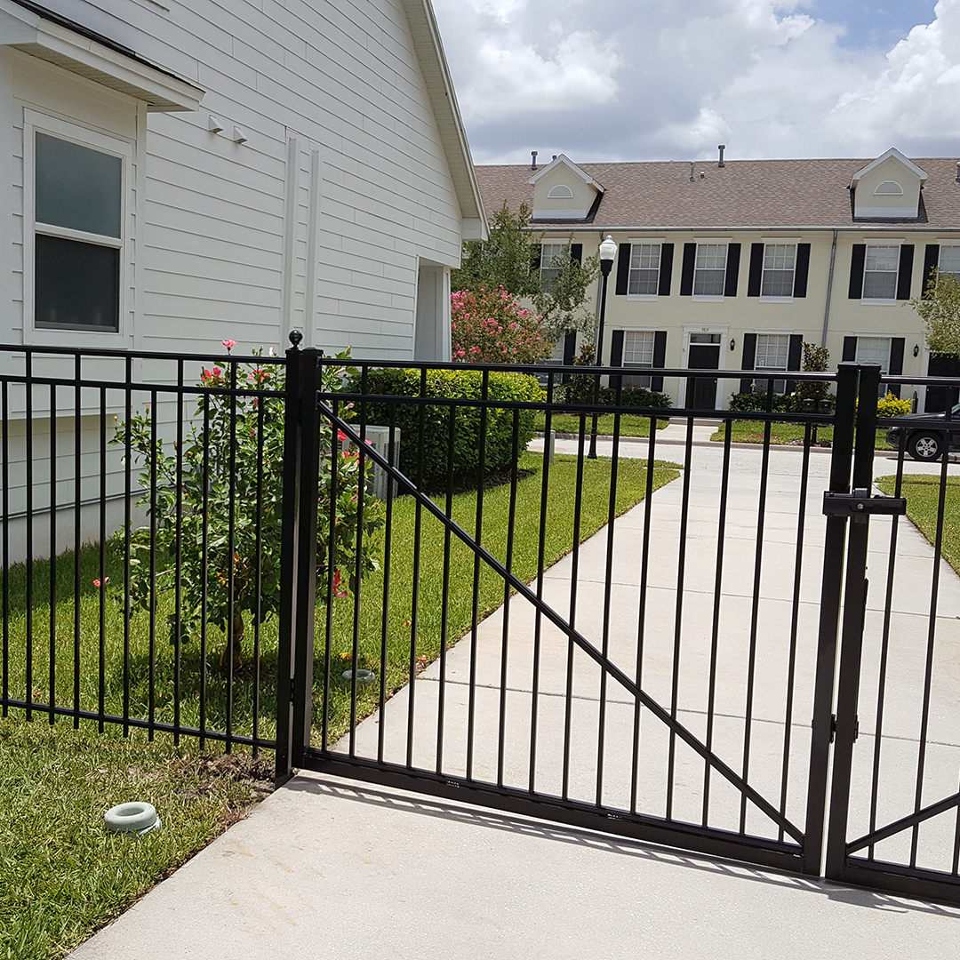 Pool Gate Repair